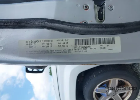 2008 Jeep Patriot Sport from USA, damaged, VIN 1J8FF28W98D526962